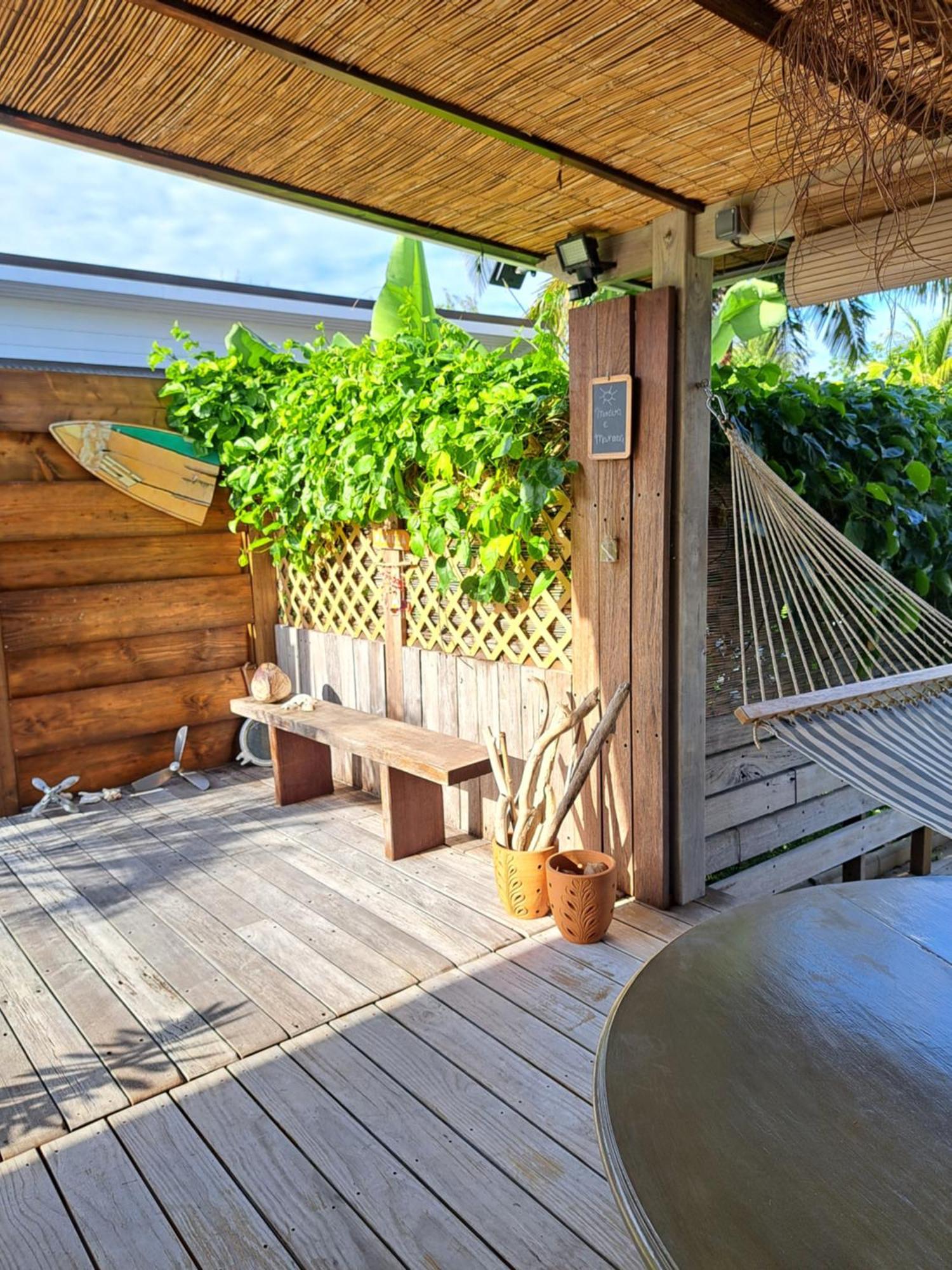 Breeze Ocean Bungalow Moorea Exterior photo