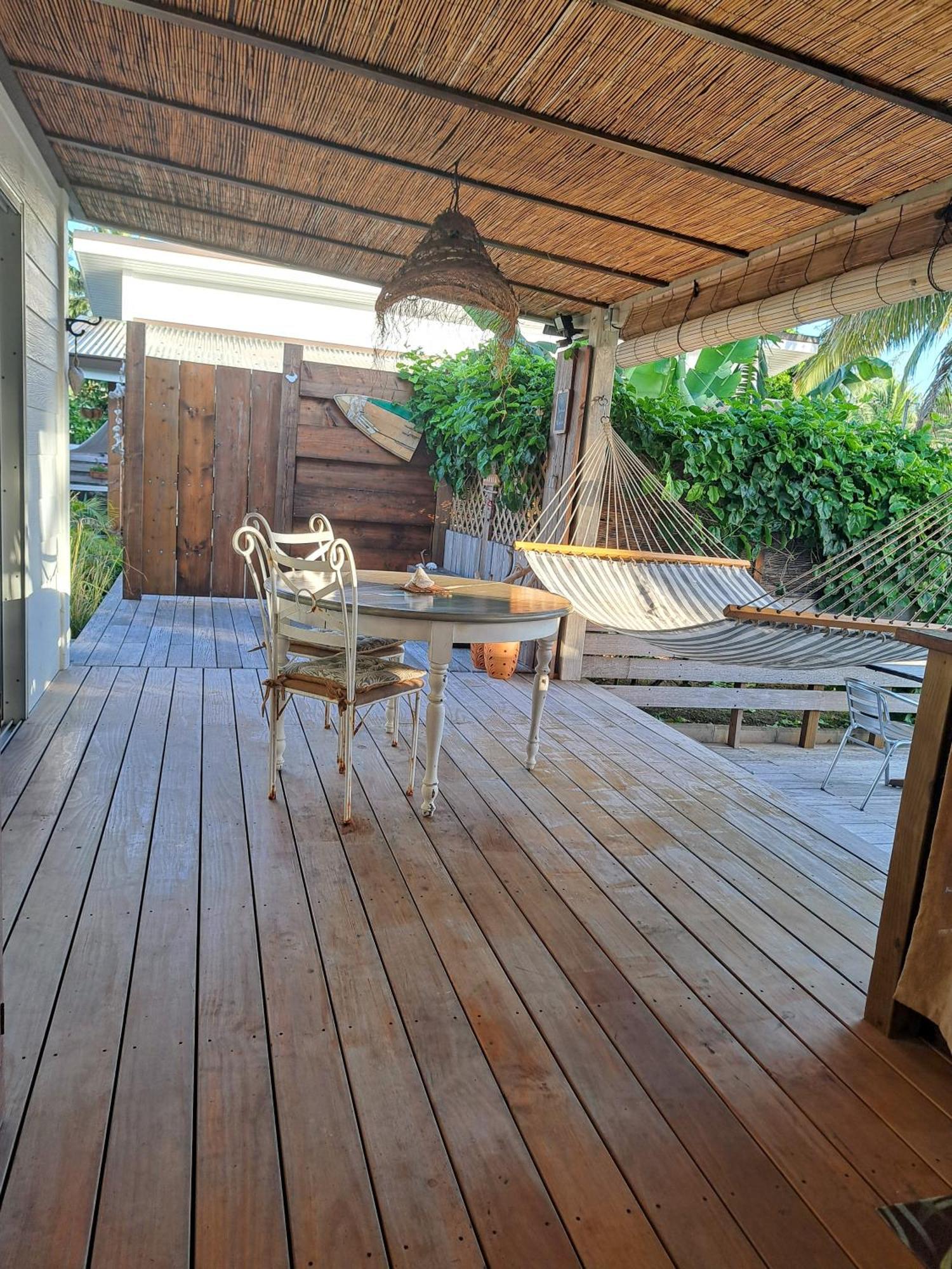Breeze Ocean Bungalow Moorea Exterior photo